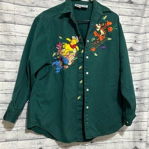 Vintage Disney store long sleeves in boarded Tigger Winnie the Pooh